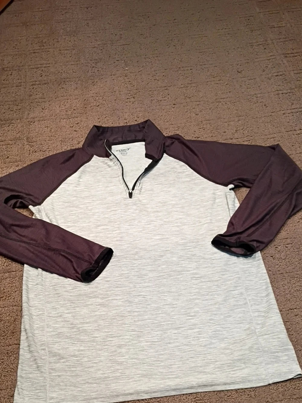 Old Navy Active Quarter-Zip Pullover in Light Gray and Dark Purple